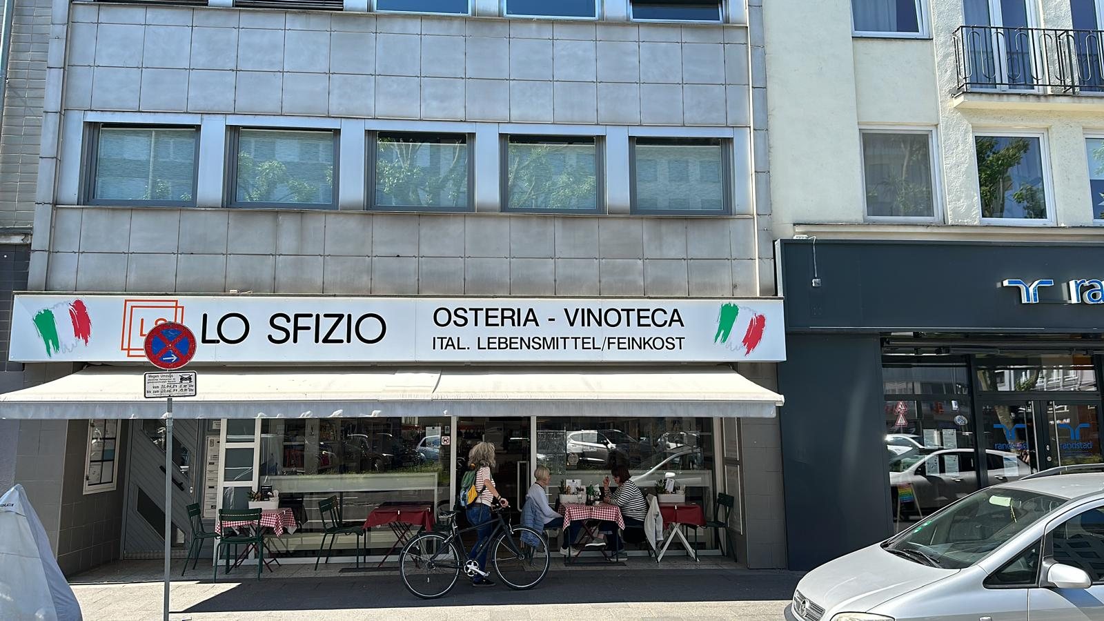 Ladenfront von Lo Sfizio am Hansaring